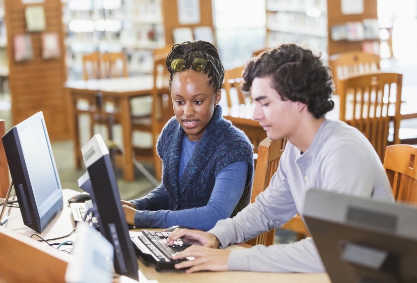 High School Seniors Mentor&nbsp;Freshmen